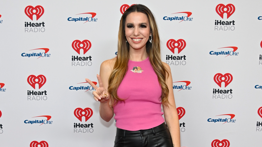 Former Disney Channel actress 'shot in the face' 2 disney actress P5hCr2