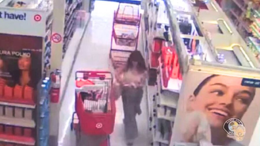 Woman wanted for ransacking Target store in Orange County 5 pd 1 0DQ9Eo