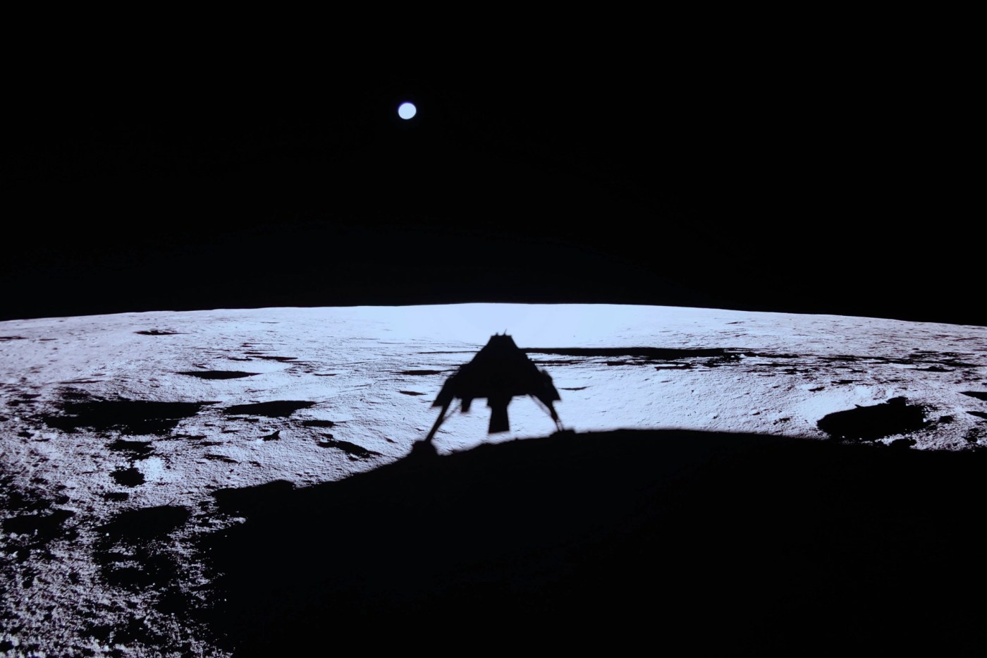 Watch live: Another moon landing on tap today, this time at the south pole 1 AP25061463528130 p82nj5