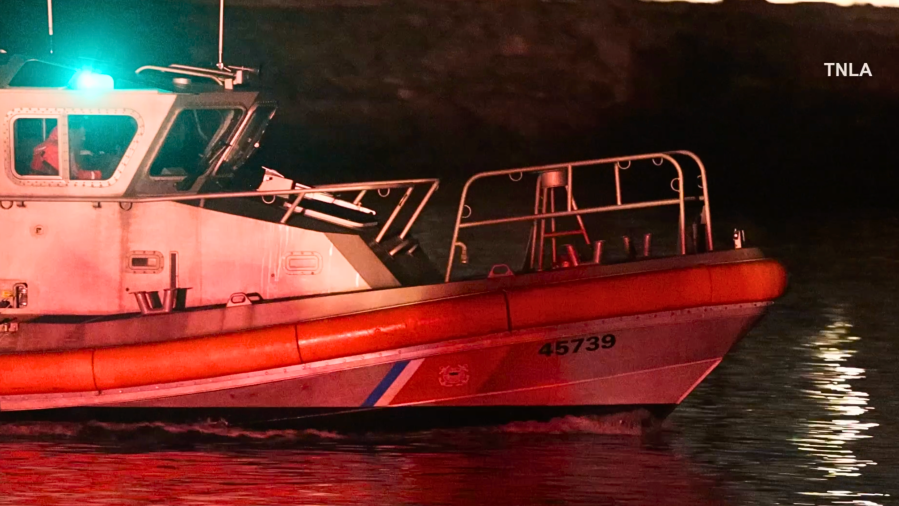 Search called off for kayaker possibly missing off Southern California coast 2 Missing kayaker 0pyU10