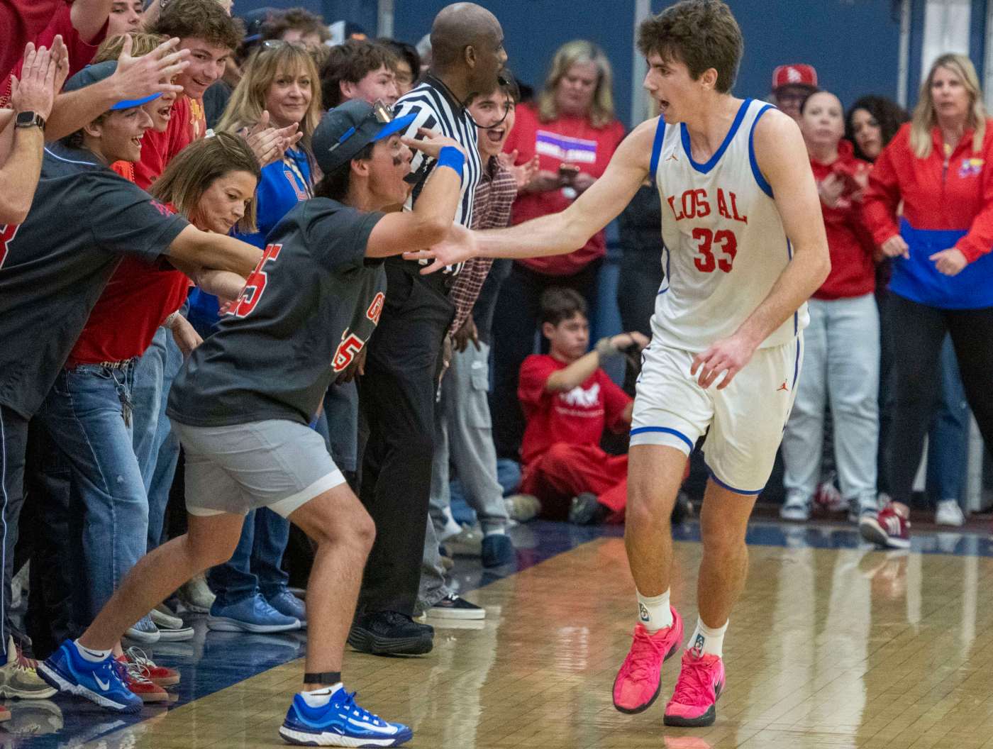Los Alamitos boys basketball has embraced its large and loud support at home 2 OCR L HSBB CREAN LOSAL 0222 01 1