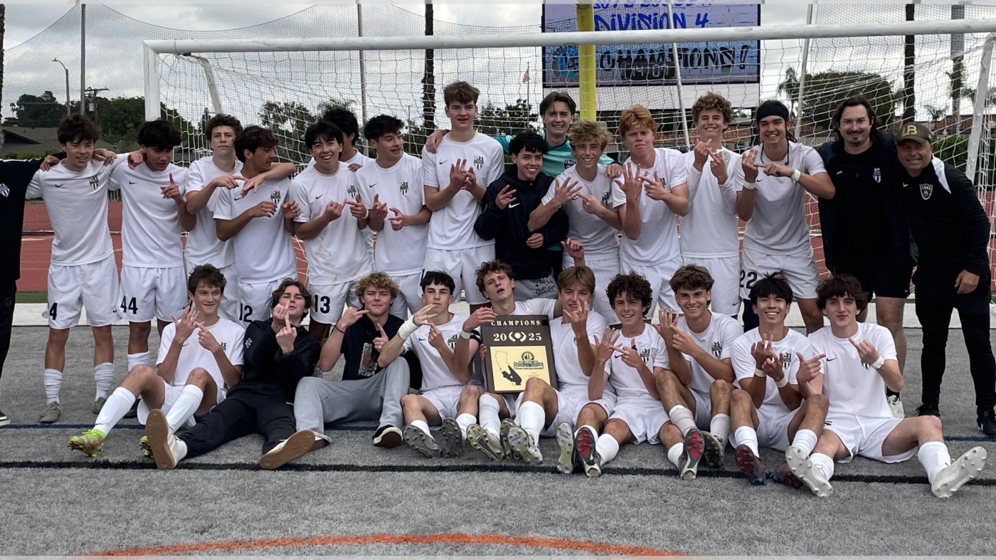 Laguna Beach boys soccer wins Division 4 title by slipping past Yucaipa in penalty kicks 3 OCR L HSBSOC LAGUNA 16x9 1 TIOyOk