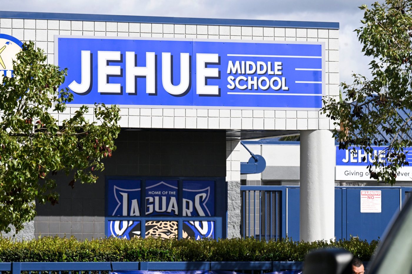SBS L JEHUEASSAULT 0314 05 mvyKiz
