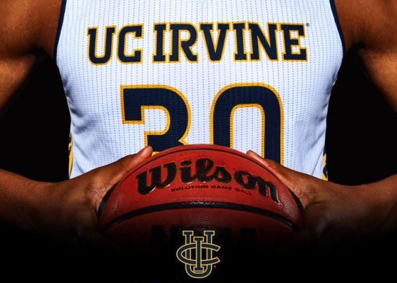 Myles Che has a career night as UC Irvine crushes UC Davis 1 UCI men bkb logo 2 reVgY5
