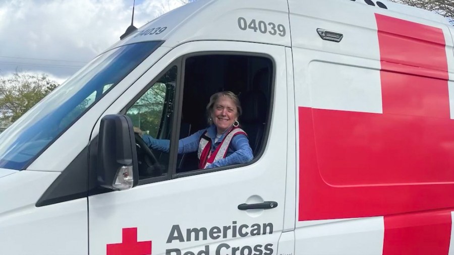 Devastating Tubbs Fire inspires woman to give back 1 remarkable women 2025 kron4 betsy witthohn