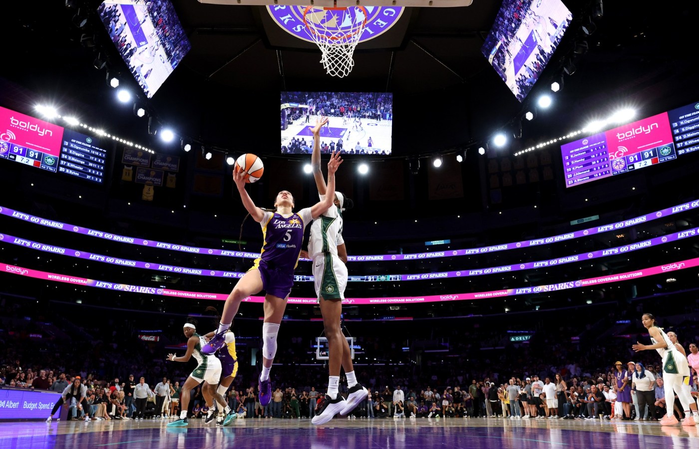 Dearica Hamby’s late 3-point play lifts Sparks past Storm 1 GettyImages 2229468549 gJuCkc