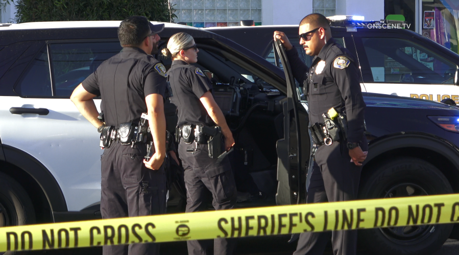 Long Beach Police 1 UYZpAc