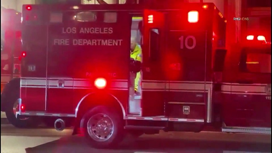 Person trapped in 3-car crash on 210 Freeway in Irwindale 1 losangelesfiredepartment LRhusw