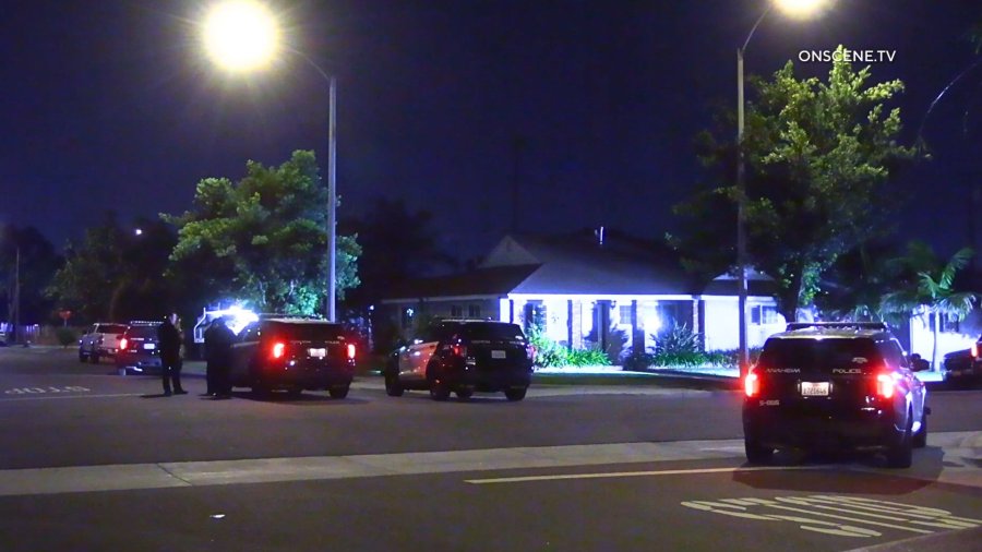 anaheim stabbing woman sought PgrT2J
