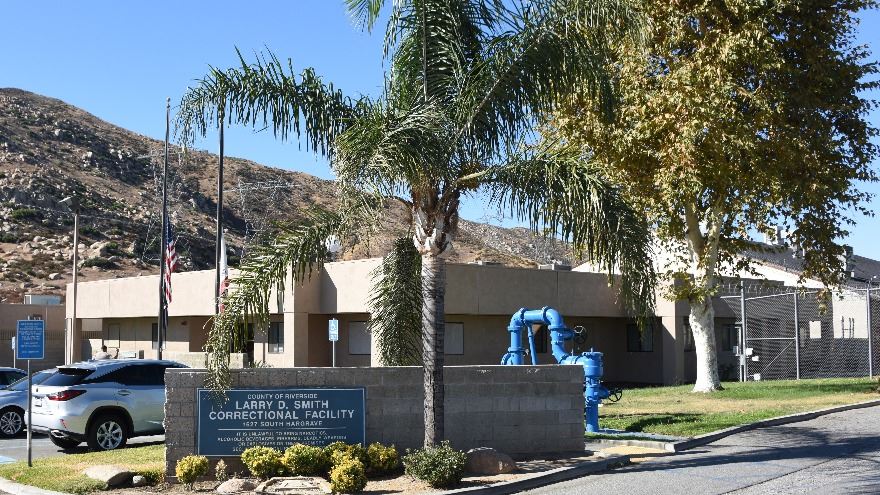 larry d smith correctional facility hulaHd