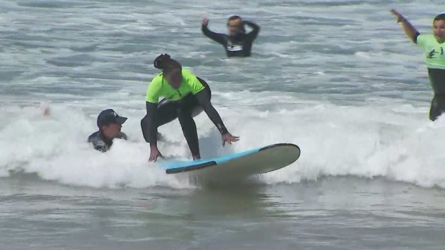 surfing veteran manhattan beach rHQrkj