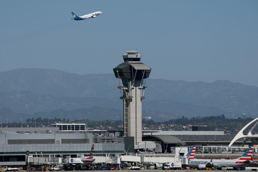 lax air traffic control tower getty 3Ruft2