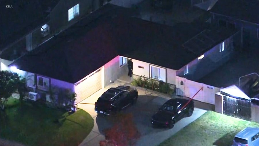 Children among 4 killed in apparent murder-suicide in North Hills home 1 north hills suspected murder suicide APEJ1G