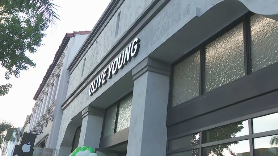 South Korea's largest beauty retailer opens first U.S. store in Pasadena; fans camp overnight 1 olive young pasadena line2 kfwHgZ