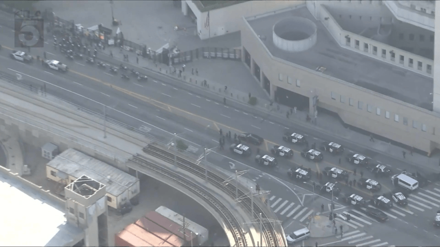 protesters downtown LA MLRfE5