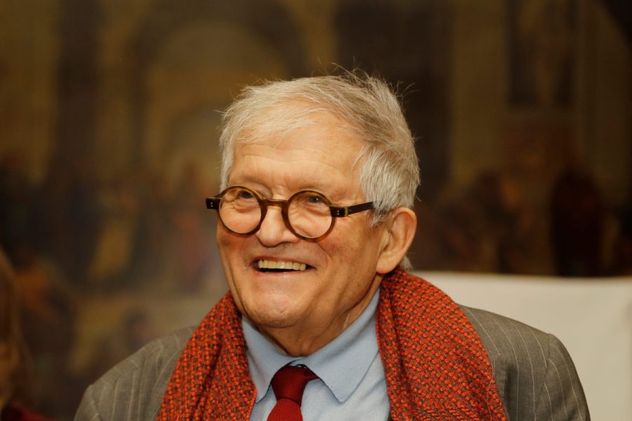 Artist David Hockney, renowned for his pool scenes, dies at 88 1 Artist David Hockney e1781258409245 77B8ih
