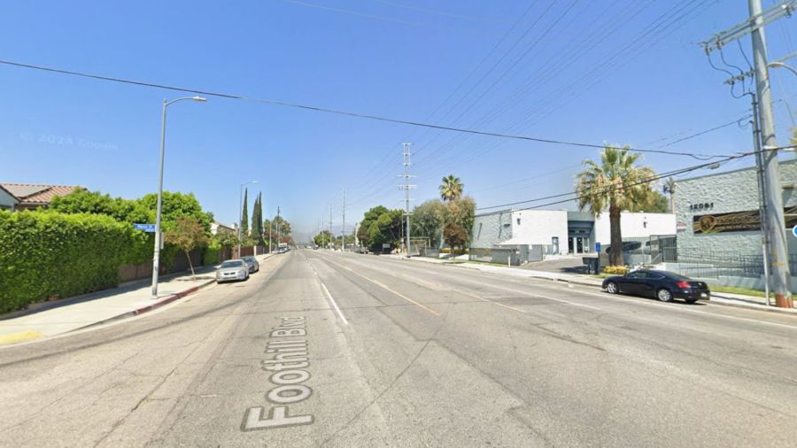 6 hospitalized in multi-vehicle Pacoima crash 1 Pacoima multi car crash YKylOt